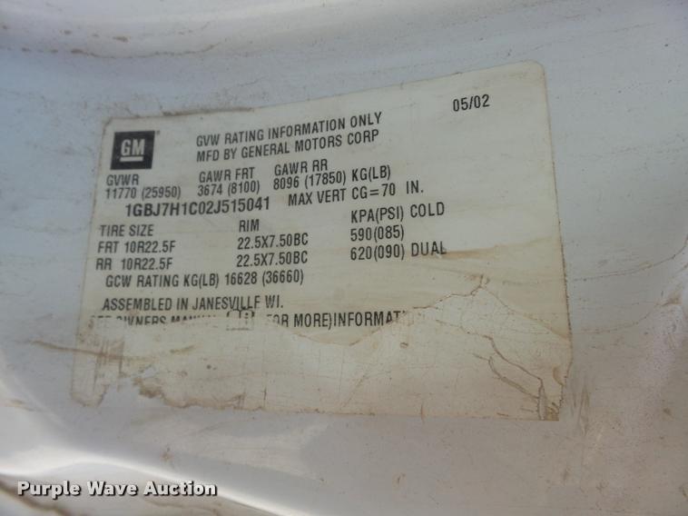 image for item DB0072 2002 Chevrolet C6500 service truck with crane