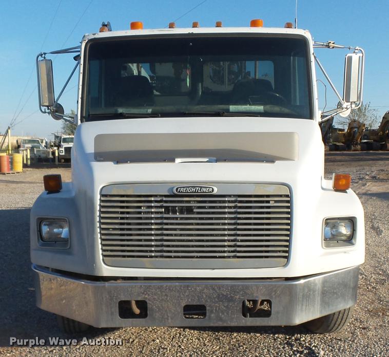image for item DB0073 2001 Freightliner FL60 service truck with crane