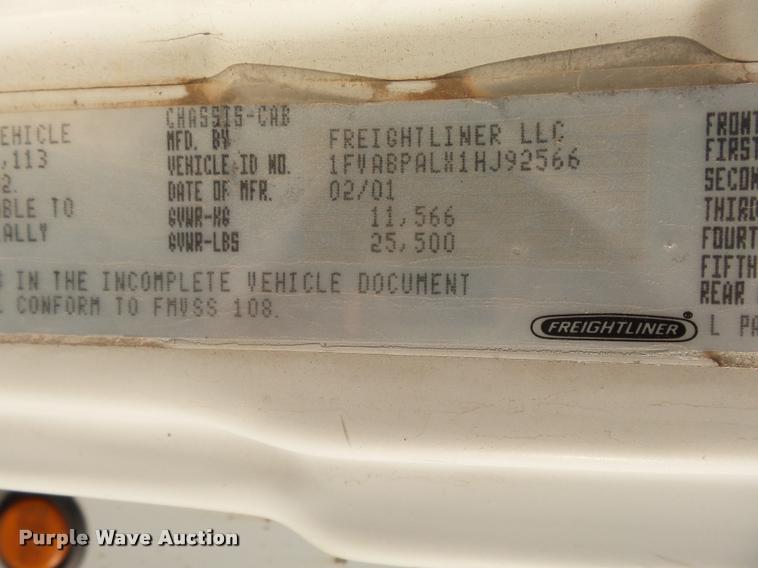 image for item DB0073 2001 Freightliner FL60 service truck with crane