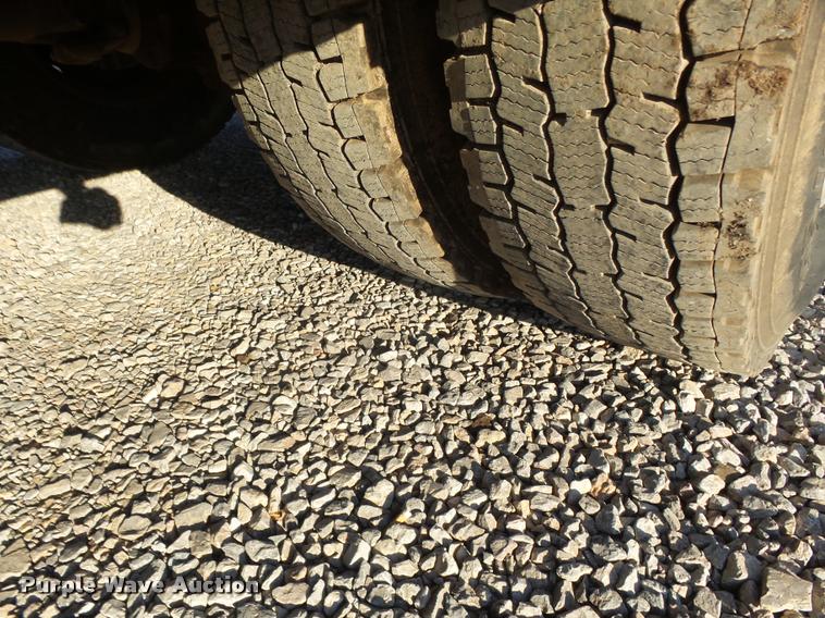 image for item DB0073 2001 Freightliner FL60 service truck with crane