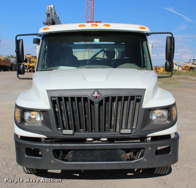 image for item DB0074 2013 International TerraStar service truck with crane