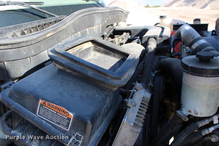 image for item DB0074 2013 International TerraStar service truck with crane