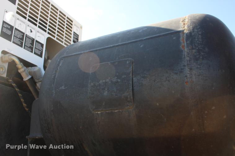 image for item DB0074 2013 International TerraStar service truck with crane