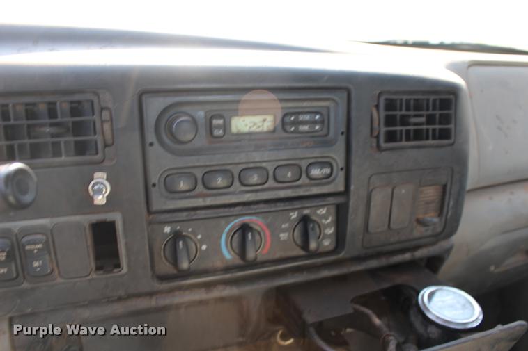 image for item DB0075 2010 Ford F750 Super Duty XL truck cab and chassis