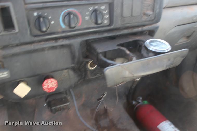 image for item DB0075 2010 Ford F750 Super Duty XL truck cab and chassis