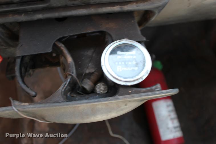 image for item DB0075 2010 Ford F750 Super Duty XL truck cab and chassis