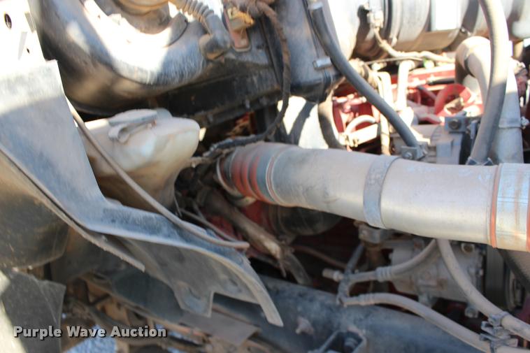 image for item DB0075 2010 Ford F750 Super Duty XL truck cab and chassis