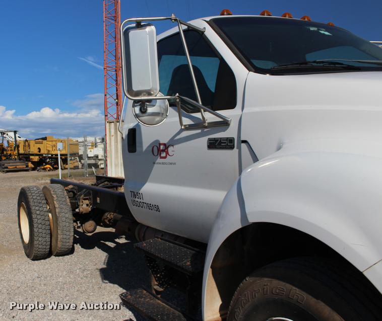 image for item DB0075 2010 Ford F750 Super Duty XL truck cab and chassis