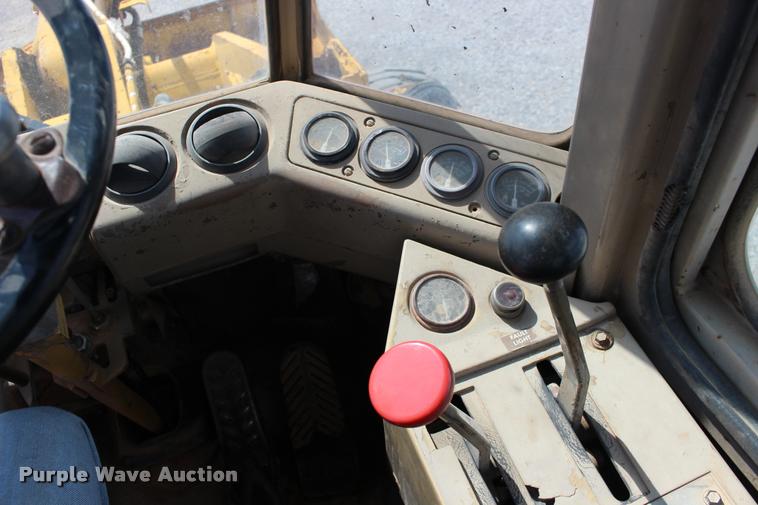 image for item DB0079 1985 Caterpillar 936 wheel loader