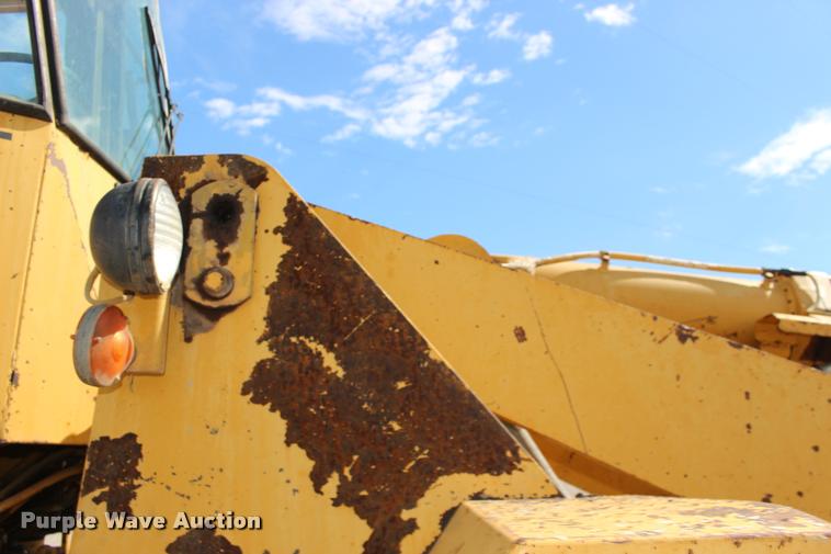 image for item DB0079 1985 Caterpillar 936 wheel loader