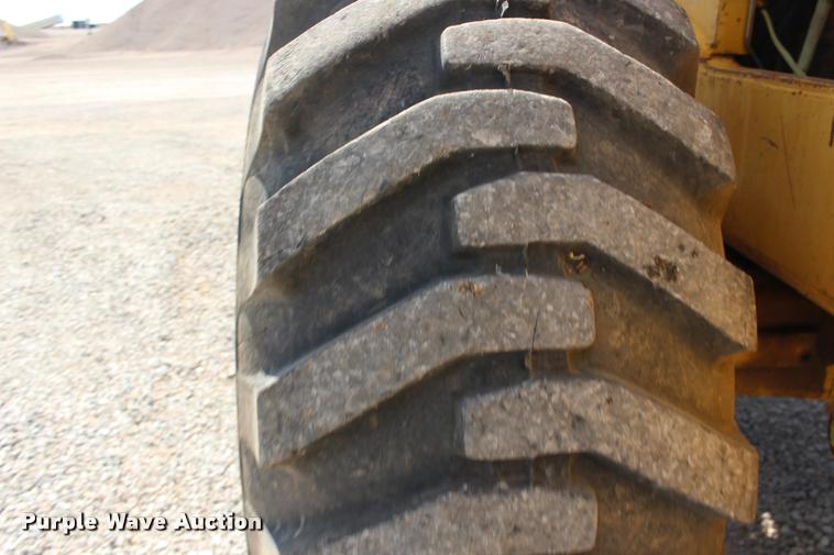 image for item DB0079 1985 Caterpillar 936 wheel loader