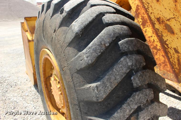 image for item DB0079 1985 Caterpillar 936 wheel loader