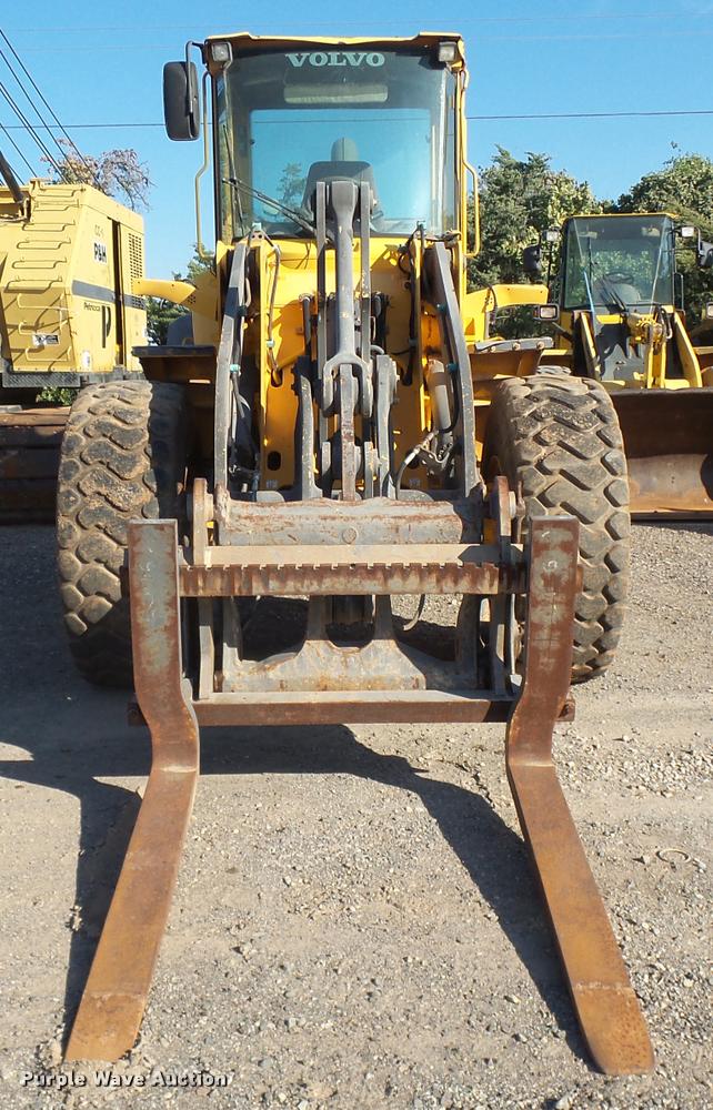 image for item DB0080 2003 Volvo L70E wheel loader