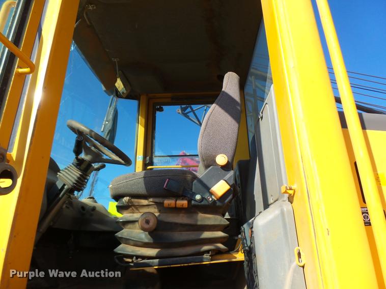 image for item DB0080 2003 Volvo L70E wheel loader