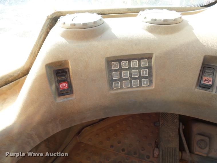 image for item DB0080 2003 Volvo L70E wheel loader