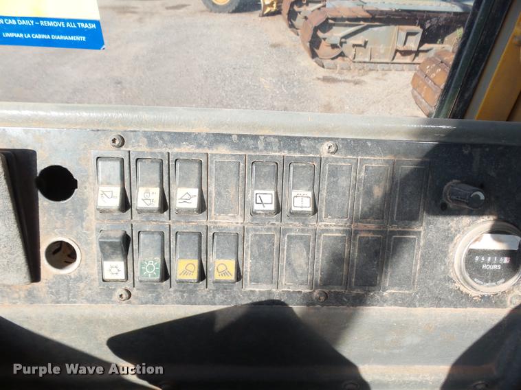 image for item DB0080 2003 Volvo L70E wheel loader