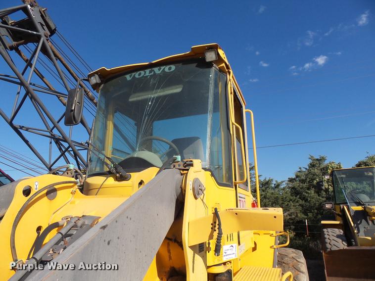 image for item DB0080 2003 Volvo L70E wheel loader
