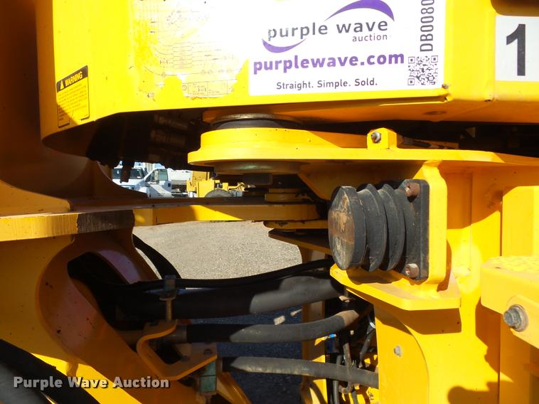 image for item DB0080 2003 Volvo L70E wheel loader