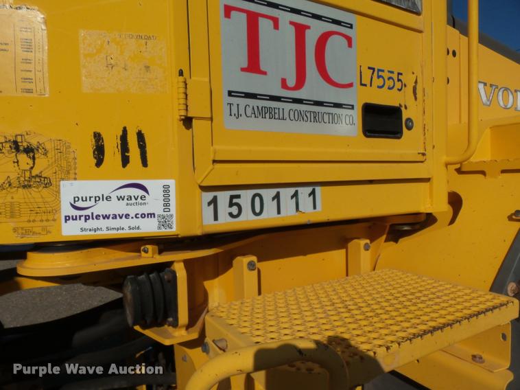 image for item DB0080 2003 Volvo L70E wheel loader