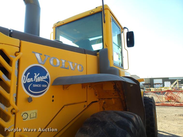 image for item DB0080 2003 Volvo L70E wheel loader