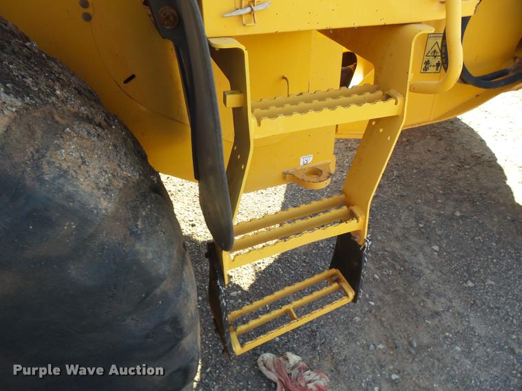 image for item DB0080 2003 Volvo L70E wheel loader