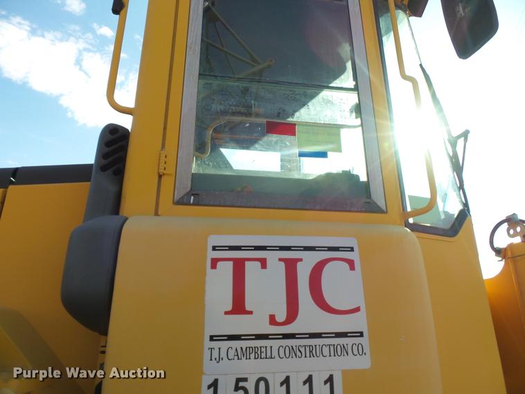 image for item DB0080 2003 Volvo L70E wheel loader