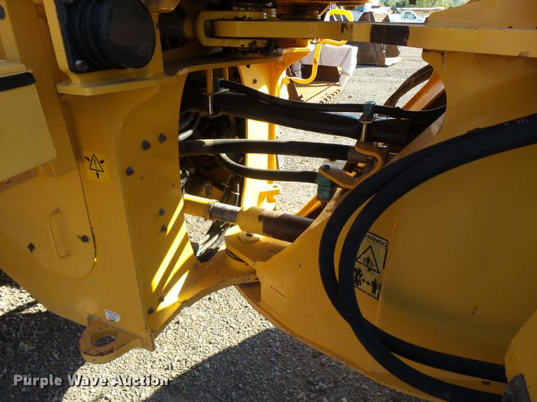 image for item DB0080 2003 Volvo L70E wheel loader