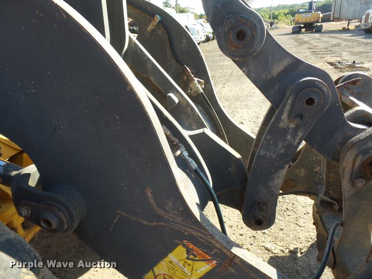 image for item DB0080 2003 Volvo L70E wheel loader