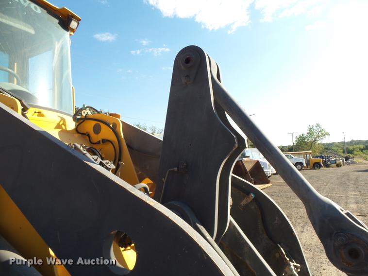 image for item DB0080 2003 Volvo L70E wheel loader