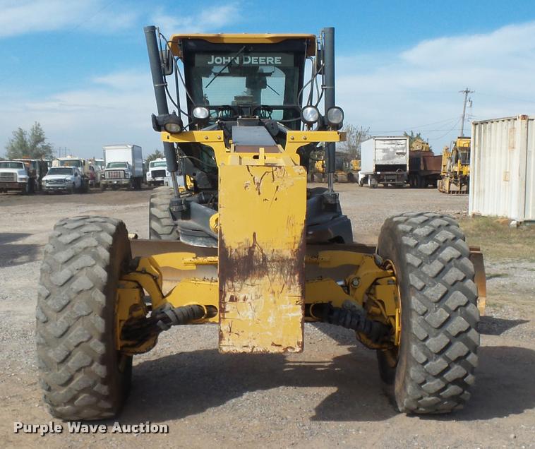image for item DB0081 2007 John Deere 772D motor grader