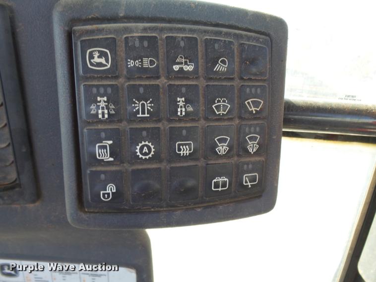 image for item DB0081 2007 John Deere 772D motor grader