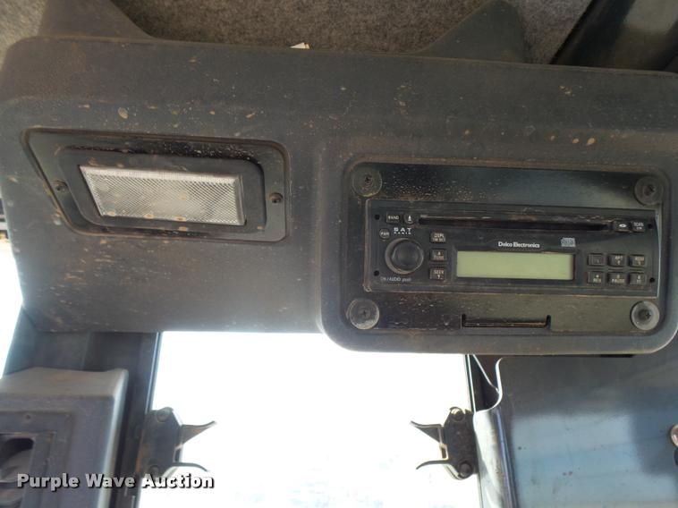 image for item DB0081 2007 John Deere 772D motor grader