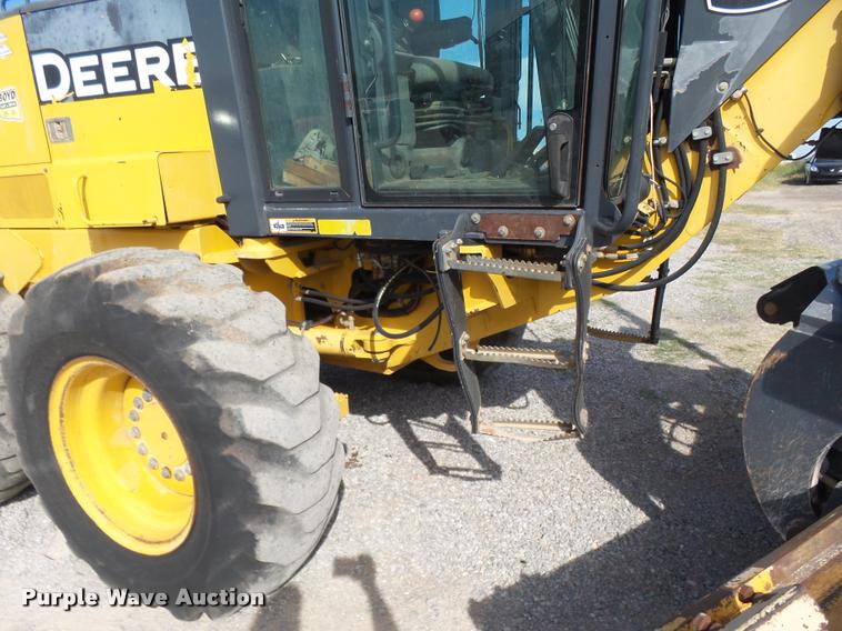 image for item DB0081 2007 John Deere 772D motor grader