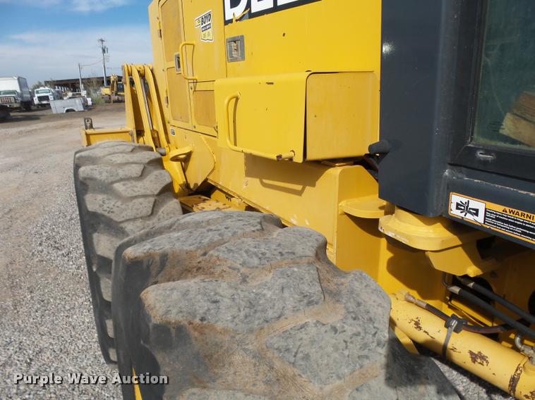 image for item DB0081 2007 John Deere 772D motor grader
