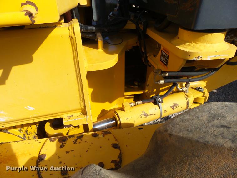 image for item DB0081 2007 John Deere 772D motor grader