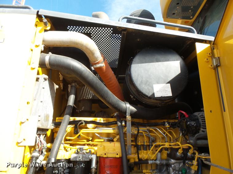 image for item DB0081 2007 John Deere 772D motor grader