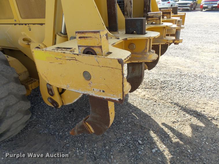 image for item DB0081 2007 John Deere 772D motor grader