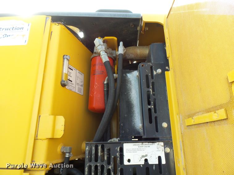 image for item DB0081 2007 John Deere 772D motor grader