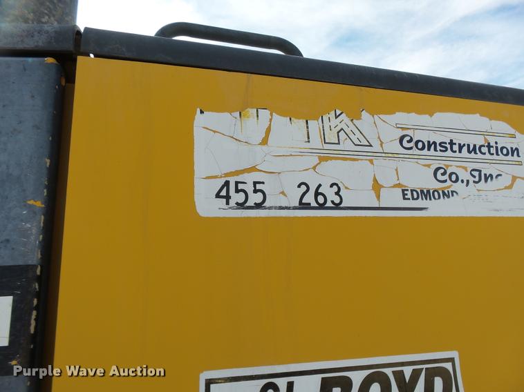 image for item DB0081 2007 John Deere 772D motor grader