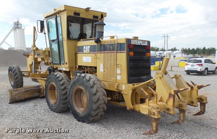 image for item DB0082 2002 Caterpillar 140H VHP motor grader