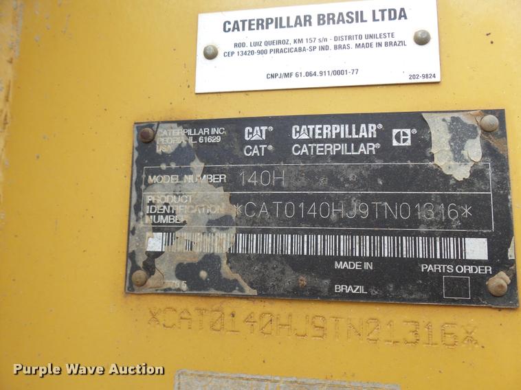 image for item DB0082 2002 Caterpillar 140H VHP motor grader