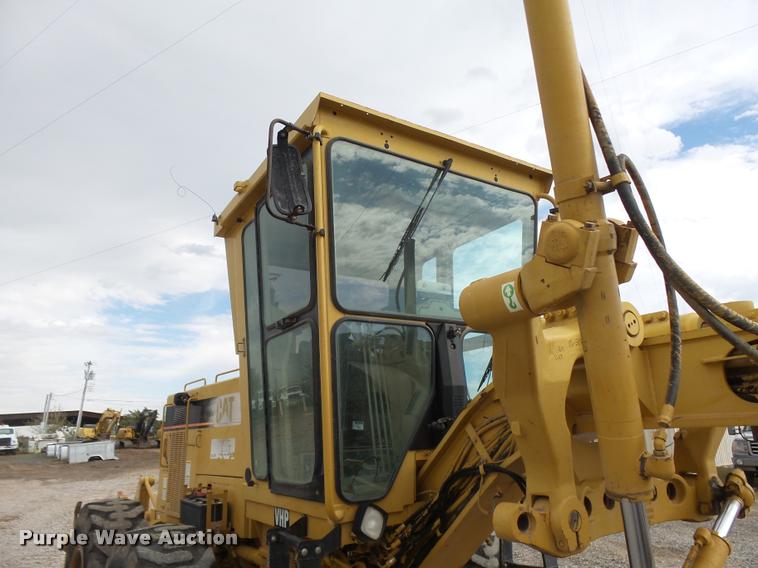 image for item DB0082 2002 Caterpillar 140H VHP motor grader