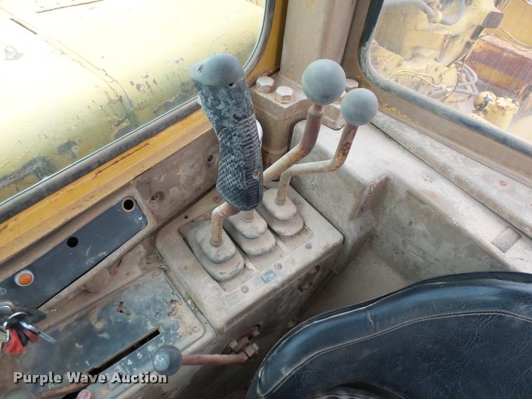 image for item DB0083 1987 Caterpillar 631E conventional scraper