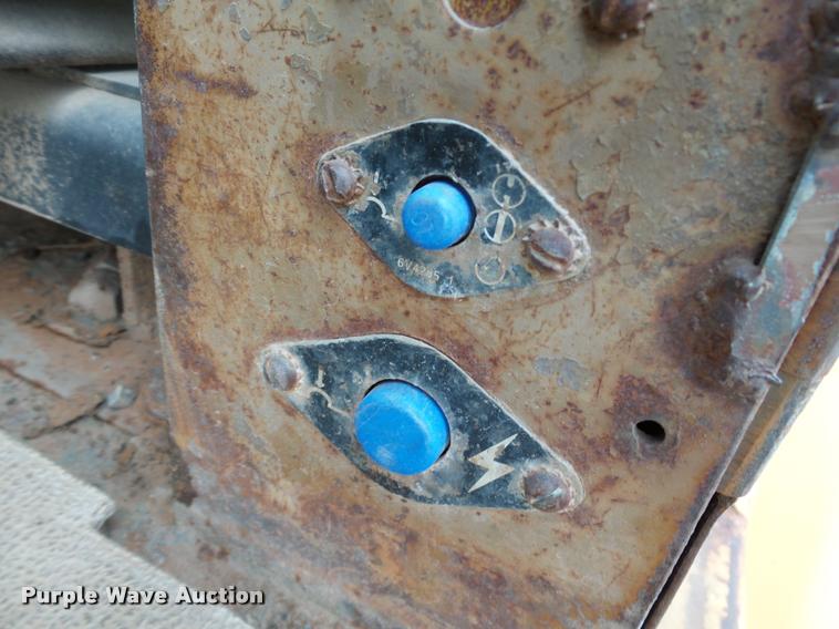 image for item DB0083 1987 Caterpillar 631E conventional scraper