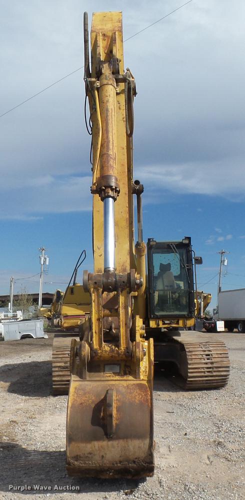 image for item DB0084 2002 Caterpillar 330BL excavator