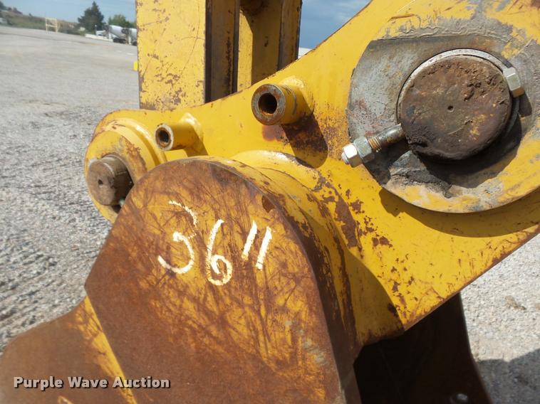 image for item DB0084 2002 Caterpillar 330BL excavator