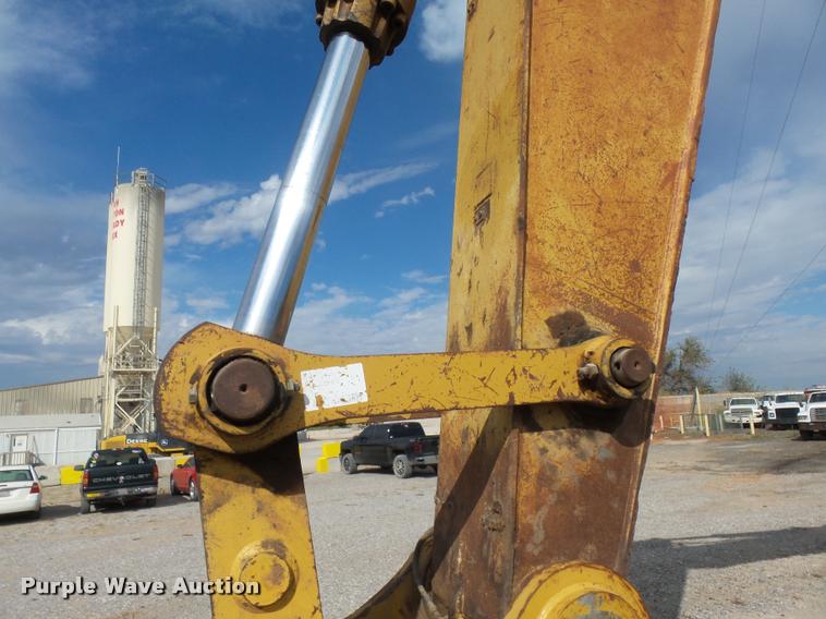 image for item DB0084 2002 Caterpillar 330BL excavator