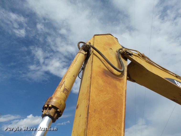 image for item DB0084 2002 Caterpillar 330BL excavator