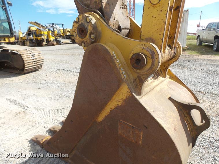 image for item DB0084 2002 Caterpillar 330BL excavator