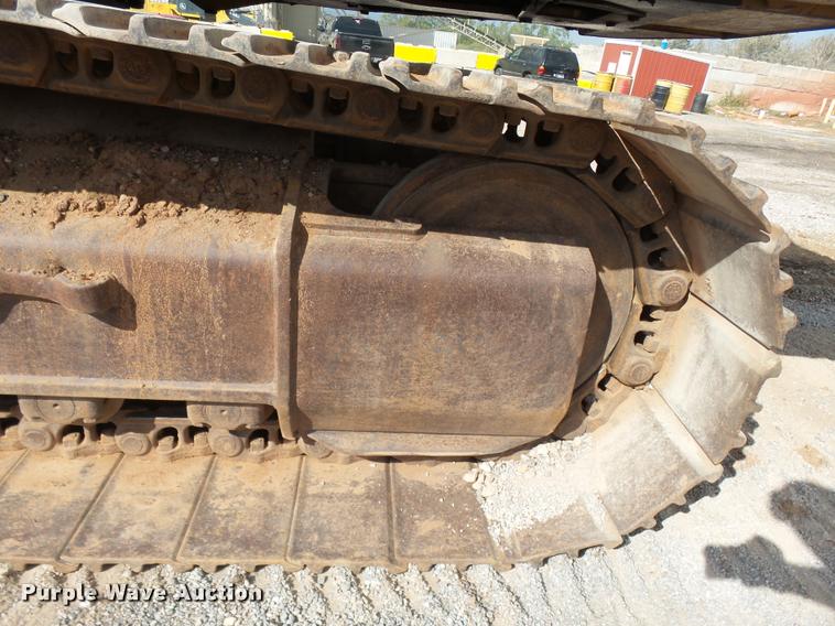 image for item DB0084 2002 Caterpillar 330BL excavator